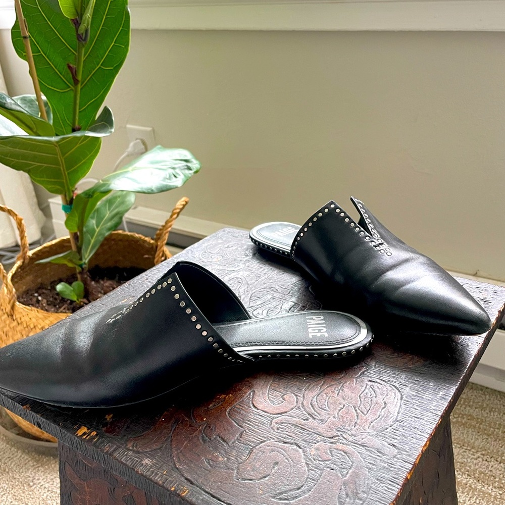 PAIGE Alia Studded Pointed Toe Mule (Women)
 
BLACK, Size 8 M